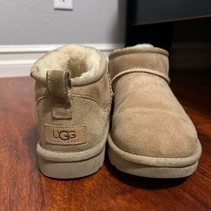 Women’s Class Ultra Mini Uggs